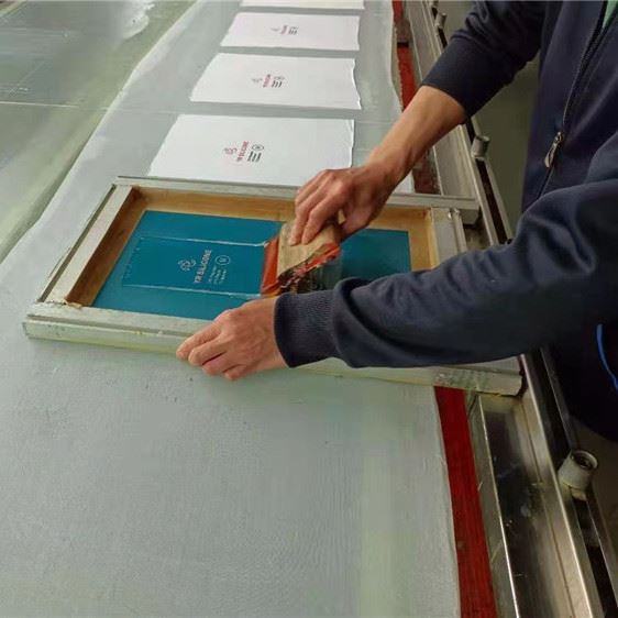 Tinta per a serigrafia sobre tela